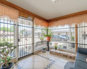 Cypress Inn Motel By OYO West Monroe I-20 - Monroe - Balkon