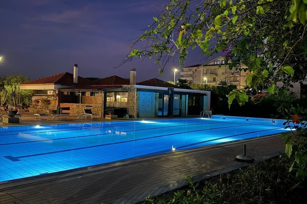 جرين سبورتينج كلوب هوتل - الغيرو - حوض السباحة