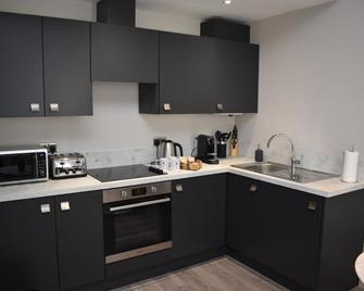 60 Manchester Road - Altrincham - Kitchen