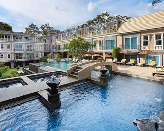 جاي7 هوتل - سيم ريب - حوض السباحة