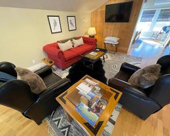 Yosemite Basecamp - Groveland - Wohnzimmer