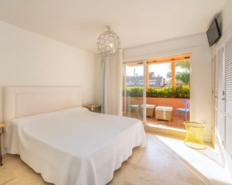 Houmi Sotogrande - Sotogrande - Schlafzimmer