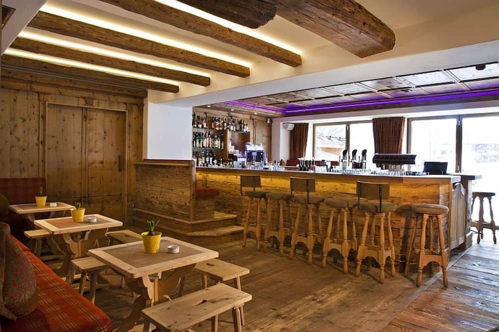 Rasmushof - Hotel Kitzbühel - קיצביהל - בר