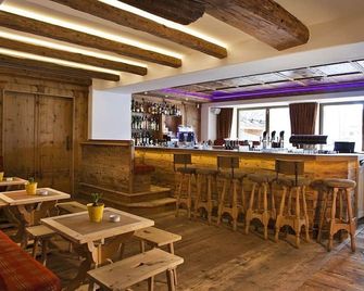 Rasmushof - Hotel Kitzbühel - קיצביהל - בר