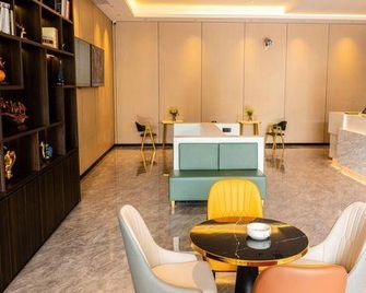 Greentree Inn Smart Choice (Shanghai Jiangyang South Road Changjiang West Road) - Shangai - Lounge