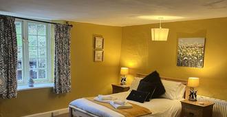 The Who'd Have Thought It Inn - Yelverton - Bedroom