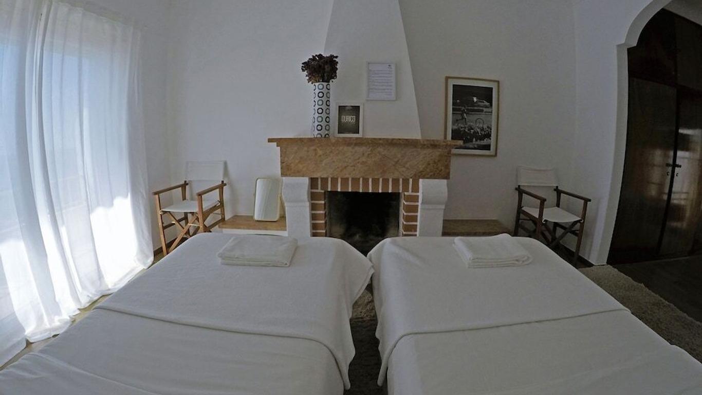 Blue Buddha Beach Rooms & Suites