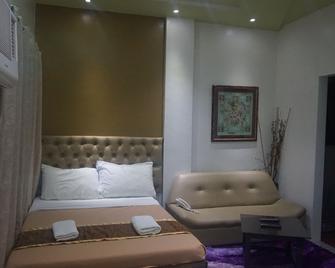 Zanrock Micro Hotel - General Santos - Bedroom