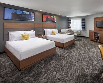 Studio Inn & Suites at Promenade Downey - Downey - Slaapkamer