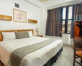Hotel Premier Saltillo Coahuila - Saltillo - Kamar Tidur