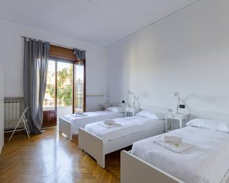 JOIVY Apt for 7 Perfect for Families close to Beaches - Genova - Makuuhuone