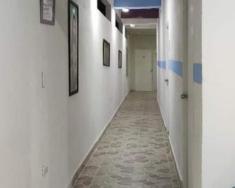 casa natyrouss - Cartagena - Flur
