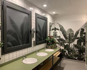 Vtz The Botanic Hostel - Zaragoza