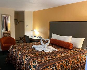 Sentinel Motel - West Chester - Habitación