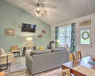 Blue Heron Brodheadsville Cottage: Hike & Ski! - Brodheadsville - Sala de estar