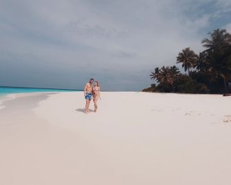 Deluxe Garden Villa with Open-Air Bathroom - Kudahuvadhoo - Playa