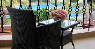 Silent Shores Resort & Spa - Mysore - Parveke