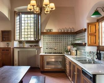 Villa Eama - Tuscan private villa with pool - Pian di Scò - Cocina