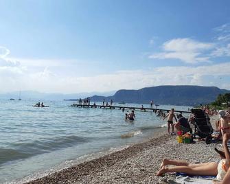 Dimora Miralago - with panoramic view of the lake - San Zeno di Montagna - Spiaggia