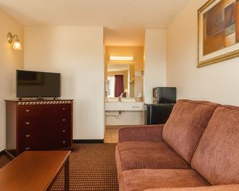 OYO Hotel Eloy/ Casa Grande Near I-10 - Eloy - Huiskamer