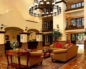 The Buena Park Grand Hotel & Suites - Buena Park - Lobby