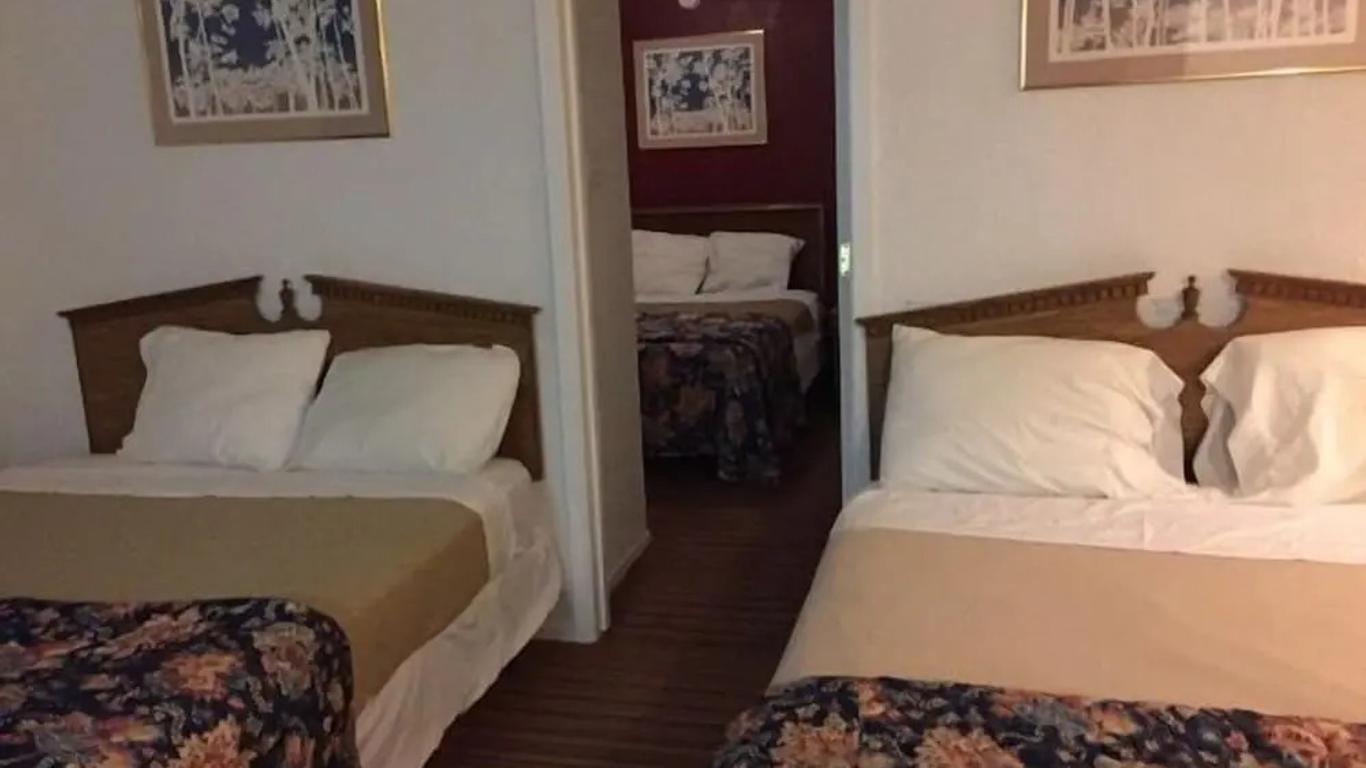 Ranch House Inn & Suites