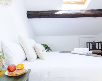 Vella Nova by Serendipia Turismo - Santiago de Compostela - Habitación