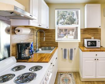 2 Mi to Feather River: Outdoor Escape in Oroville! - Oroville - Küche