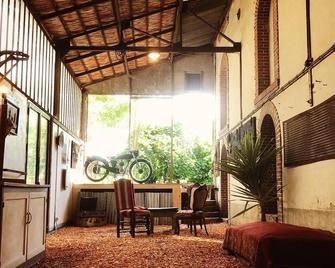 Loft 160 M2 Les Grands Moulins de Ruffin - Nogent-le-Roi - Patio