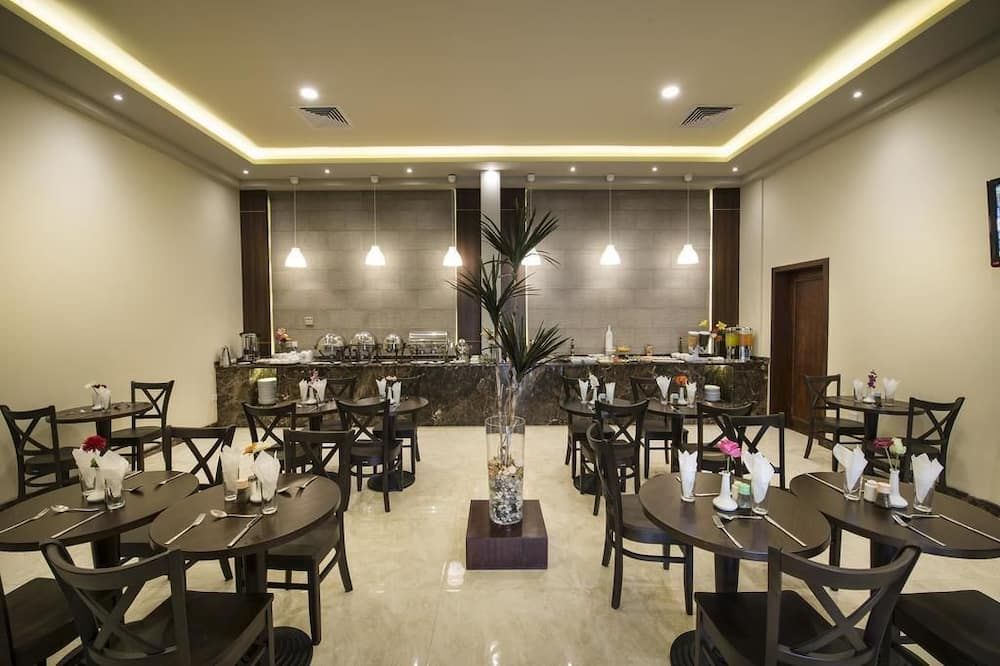 لي لي للاجنحة الفندقية المبرز