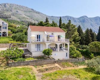 Apartments Mat - Mlini - Bâtiment