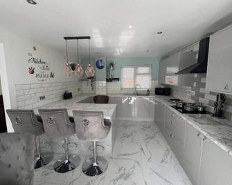 Home away from Home - Mánchester - Cocina