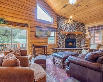 Greer Riverside Getaway (Cabin 168) - Greer - Sala de estar