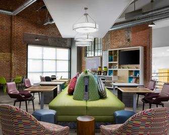 Home2 Suites by Hilton Phoenix Downtown - Phoenix - Lounge