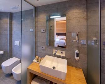 Albergo Edelweiss - Larespa - Crodo - Bathroom