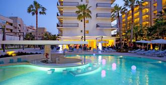 Hotel JS Palma Stay - Adults Only โรงแรมจีแอสปัลม่าสเตย์ - สำหรับผู้ใหญ่เท่านั้น - ปาลมา มายอร์กา - สระว่ายน้ำ