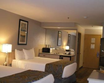 Dream Family Vacation! 2 Comfortable Units, Indoor Pool, Near Taco Bell Arena! - Nampa - Спальня