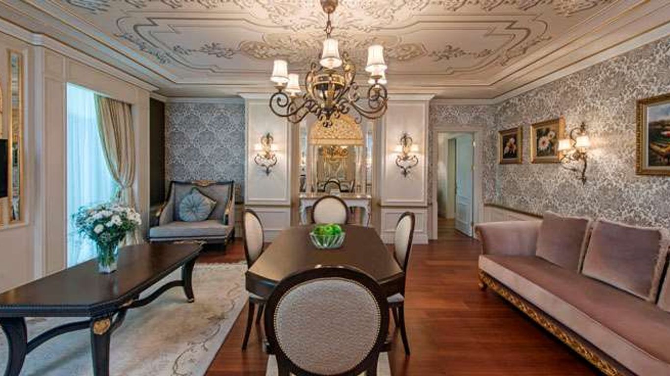 อีลิต เวิลด์ วาน