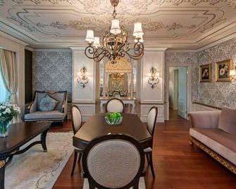 Elite World Van - فان - غرفة نوم