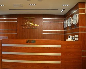 Sama Amman Hotel Apartments - Amman - Front desk