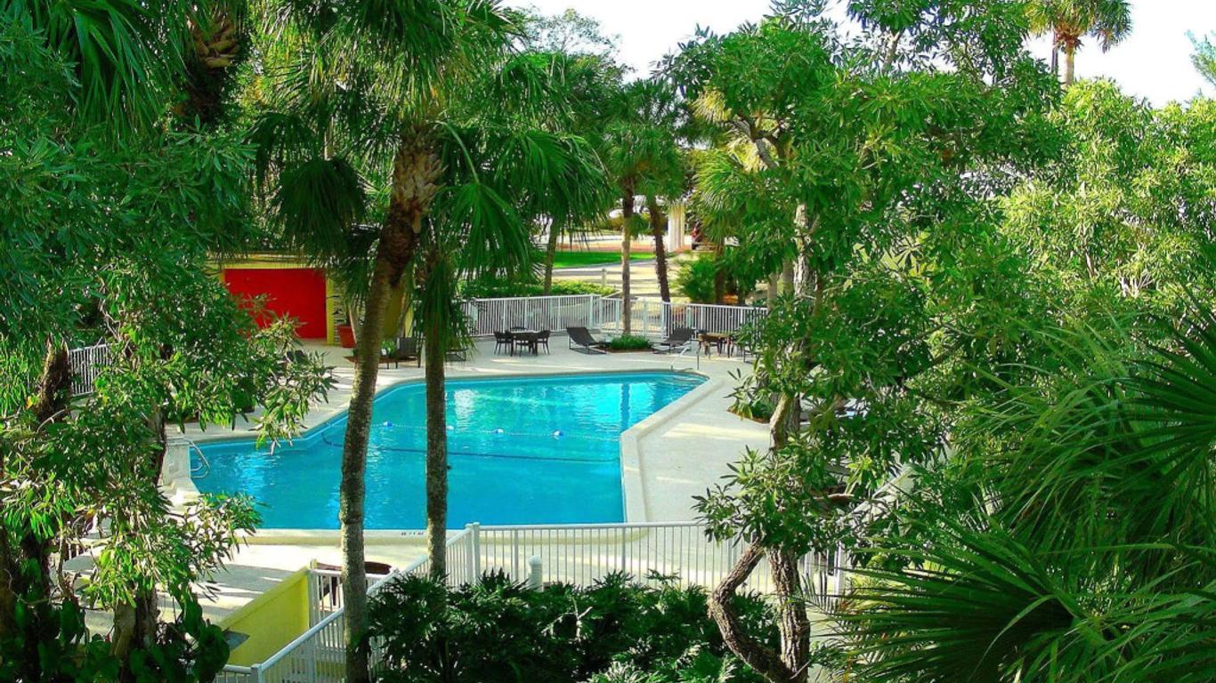 Miami Lakes Hotel and Golf
