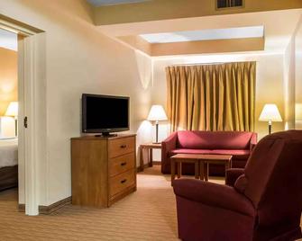 Extended Stay America Suites - Lancaster County - Mountville - Living room