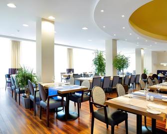 أمباسادور هوتل كالوجا - كالوغا - مطعم