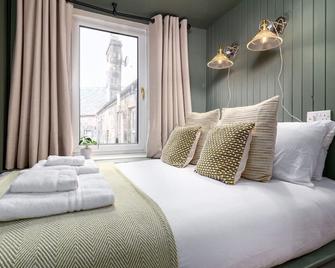 The Stylish 3-Bedroom Maisonette Retreat - Stirling - Bedroom