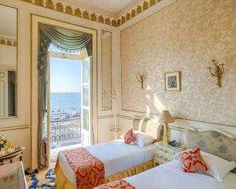 Le Metropole Luxury Heritage Hotel Since 1902 by Paradise Inn Group - Alexandria - Bedroom