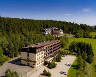 Orea Hotel Spicak Sumava - זלזנה רודה - בניין