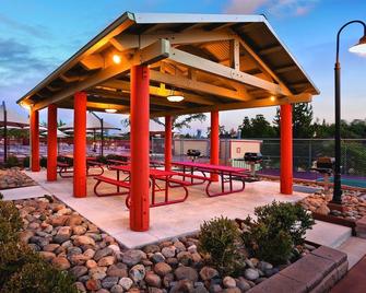 Historic towns everywhere - Angels Camp - Patio