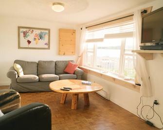 Waterfront Vacation Home - Cheticamp - Living room
