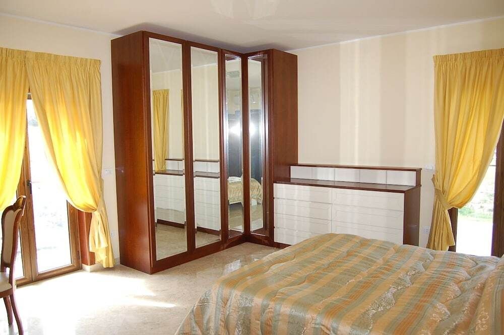 هوتل إنسونيا