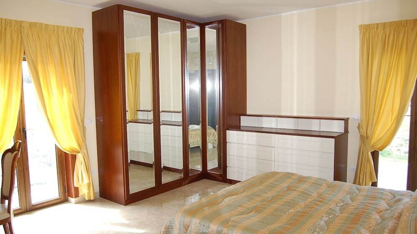 هوتل إنسونيا